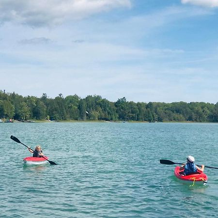 Miller Lake Lakefront Hope Lodge المظهر الخارجي الصورة