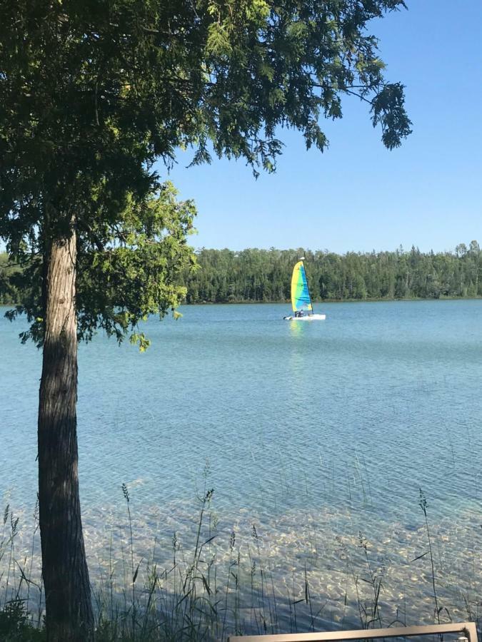 Miller Lake Lakefront Hope Lodge المظهر الخارجي الصورة
