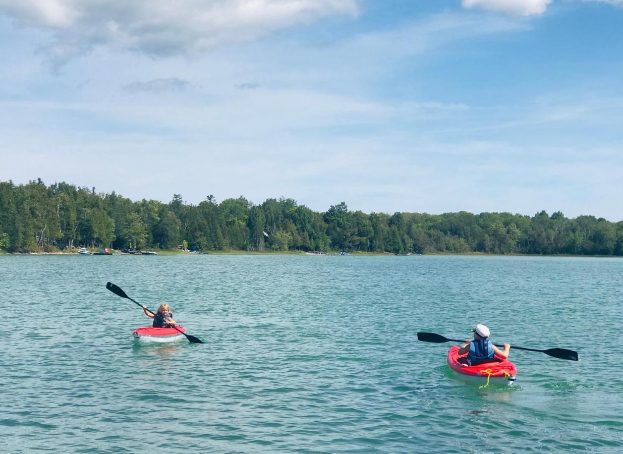 Miller Lake Lakefront Hope Lodge المظهر الخارجي الصورة