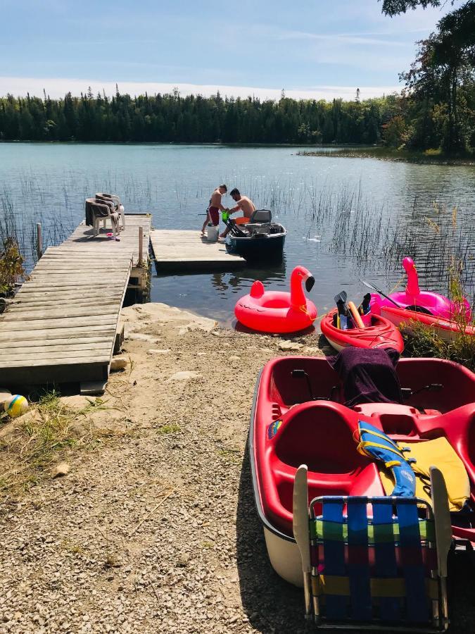 Miller Lake Lakefront Hope Lodge المظهر الخارجي الصورة